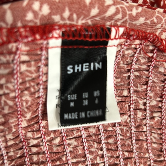 Red skirt set - Picture 4 of 5